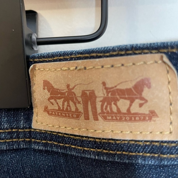 Levi’s Womens Perfectly Slimming 512 Straight Leg Dark Wash Denim Jeans Size 12 - Picture 7 of 13